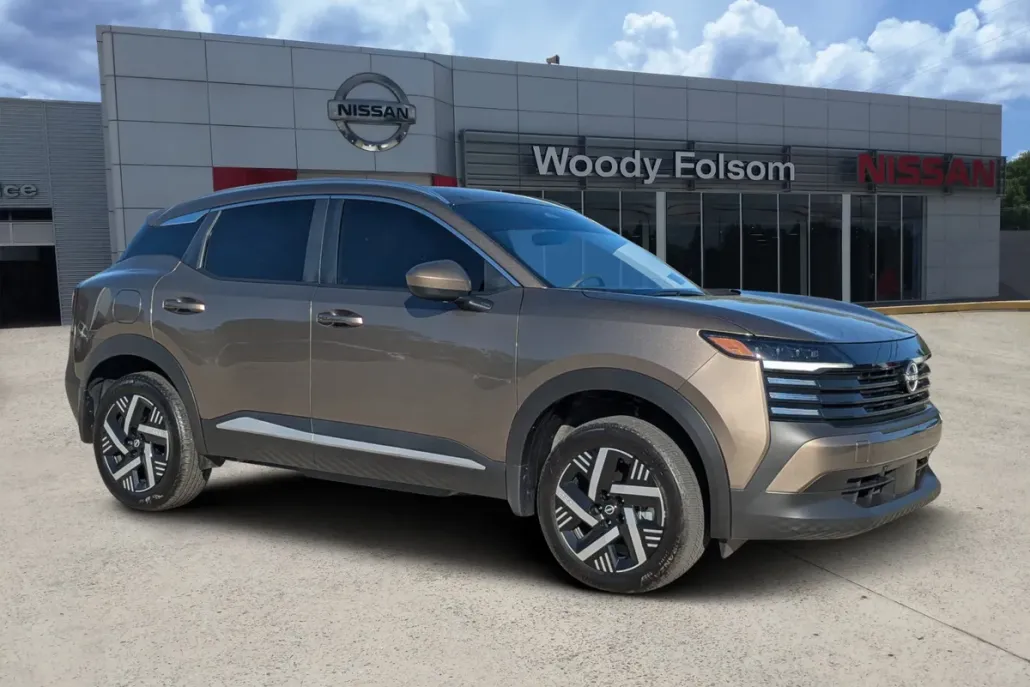 2025 Nissan Kicks SV photo 1