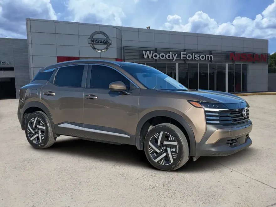 2025 Nissan Kicks SV photo 1
