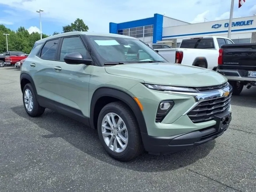 2026 Chevrolet Trailblazer LS photo 1