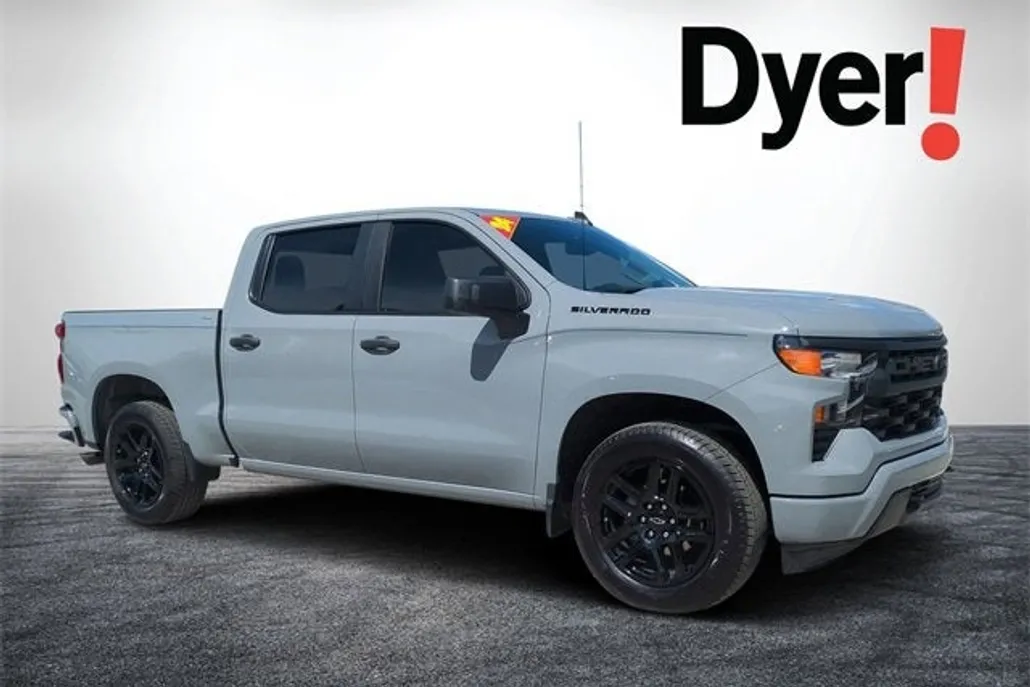 2024 Chevrolet Silverado 1500 Custom photo 1