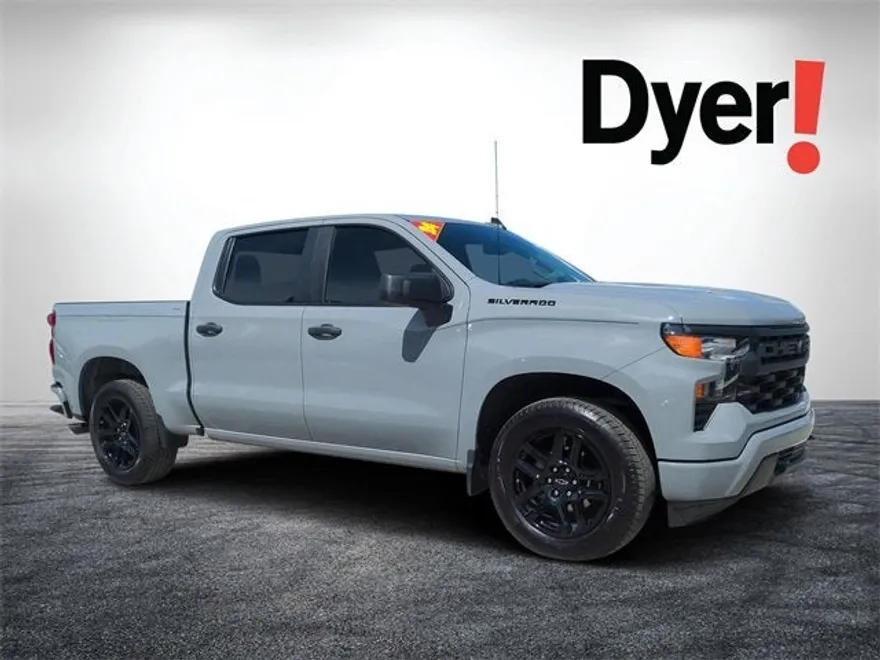 2024 Chevrolet Silverado 1500 Custom photo 1