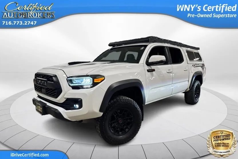 2017 Toyota Tacoma TRD Sport 4x4 photo 1
