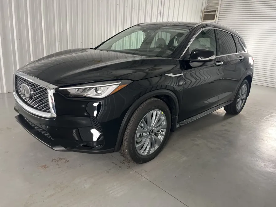 2025 Infiniti QX50 Luxe AWD photo 1