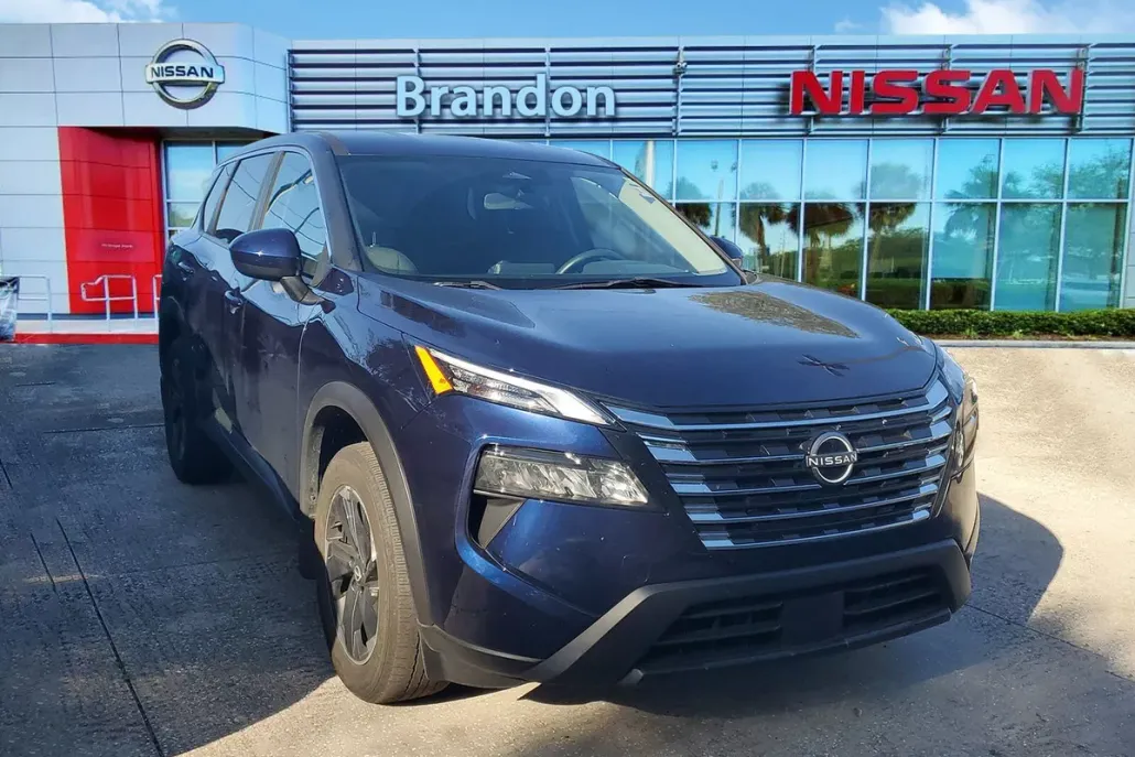 2024 Nissan Rogue SV photo 1