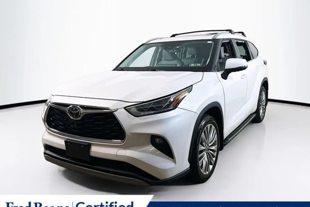 2022 Toyota Highlander Platinum photo 1