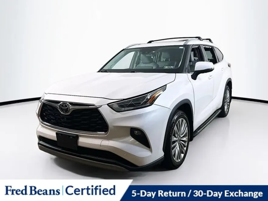 2022 Toyota Highlander Platinum photo 1