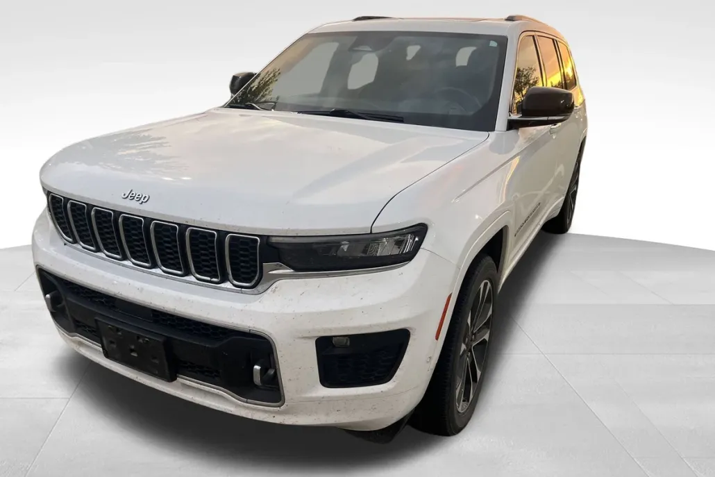 2022 Jeep Grand Cherokee Overland photo 1
