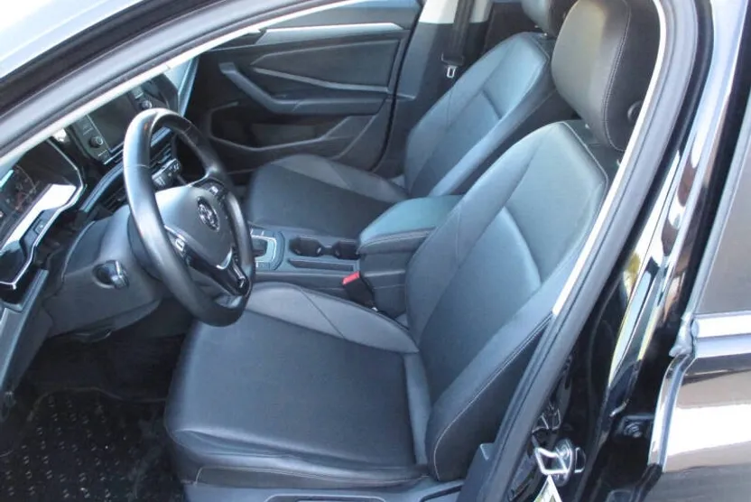 2019 Volkswagen Jetta SE photo 1