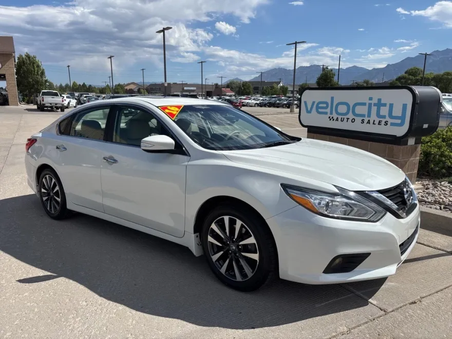 2016 Nissan Altima 2.5 SL photo 1