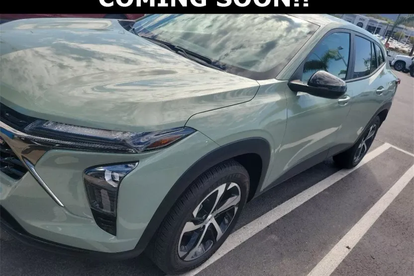 2024 Chevrolet Trax photo 1