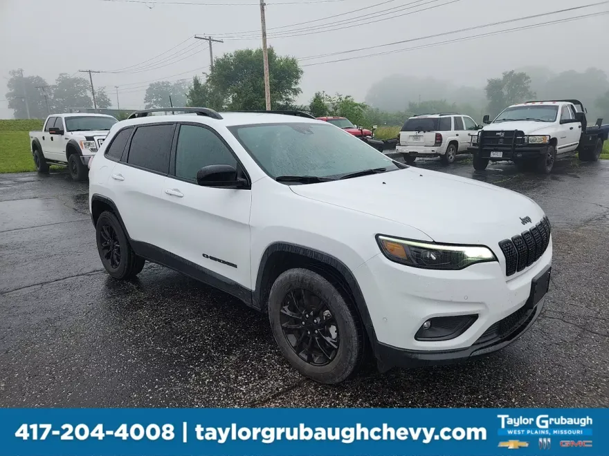 2023 Jeep Cherokee Altitude Lux photo 1