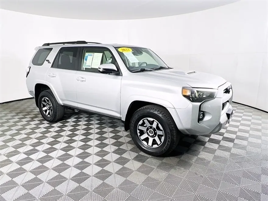 2022 Toyota 4Runner TRD Off-Road Premium photo 1
