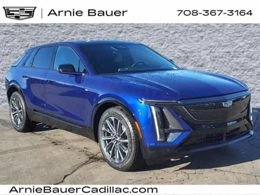 2025 Cadillac Lyriq Sport photo 1