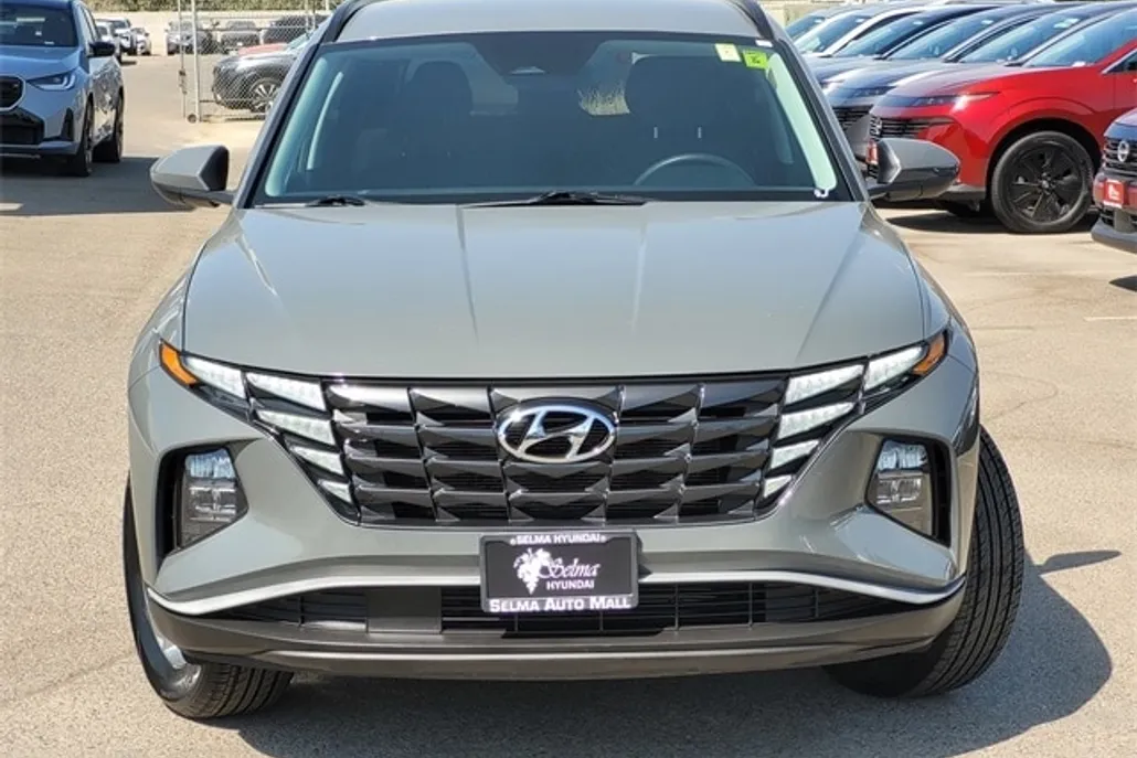 2024 Hyundai Tucson SEL photo 1