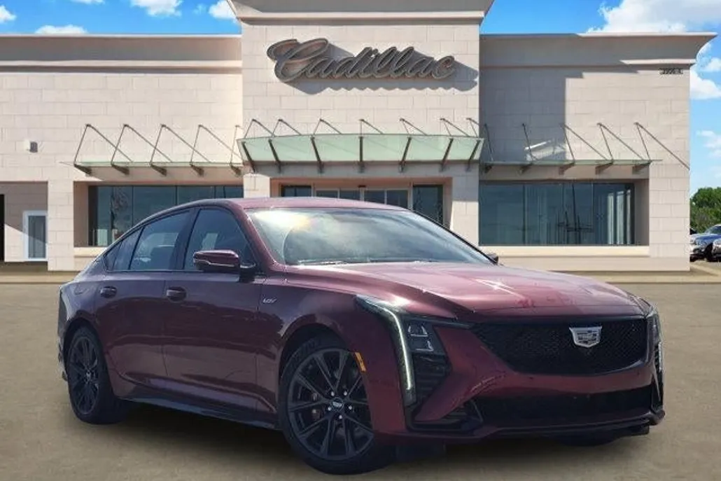 2026 Cadillac CT5 V photo 1