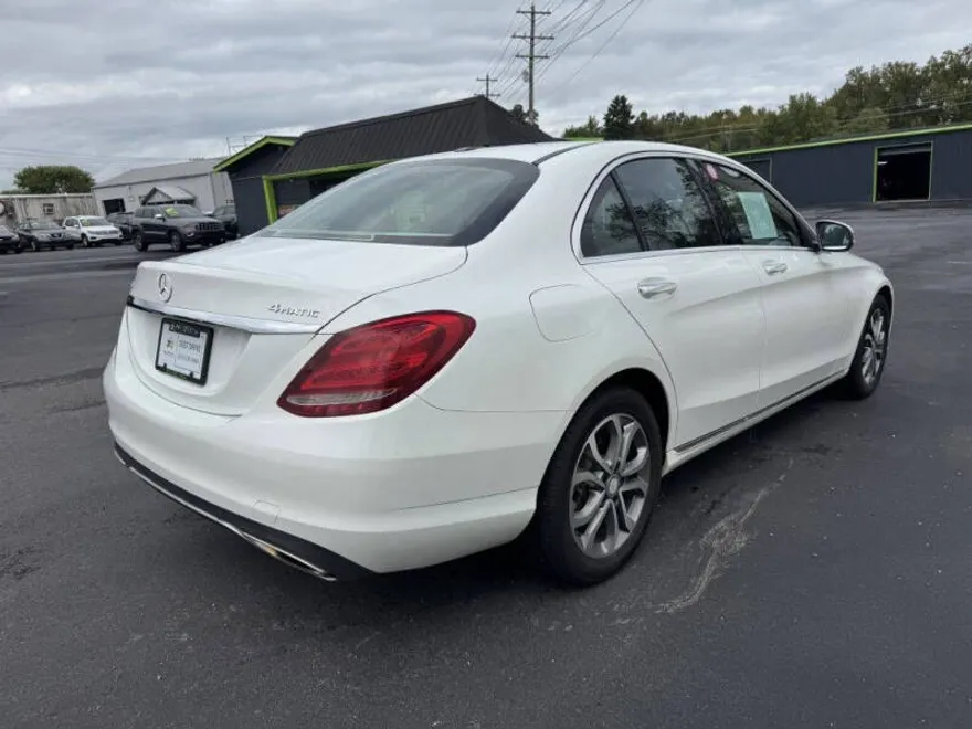 2017 Mercedes Benz C 300 4MATIC photo 1