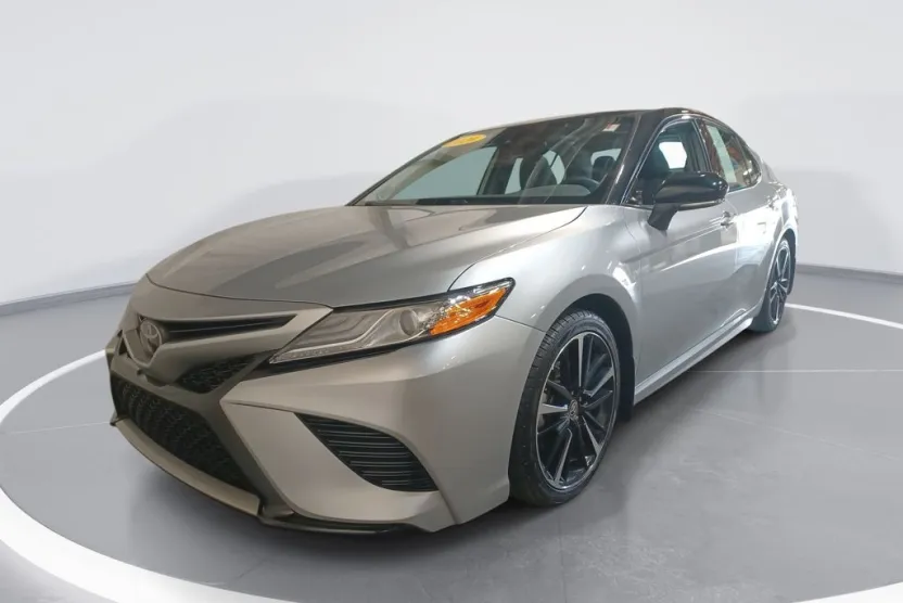 2020 Toyota Camry XSE photo 1