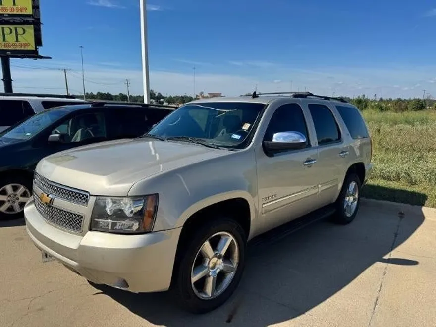 2013 Chevrolet Tahoe LTZ photo 1