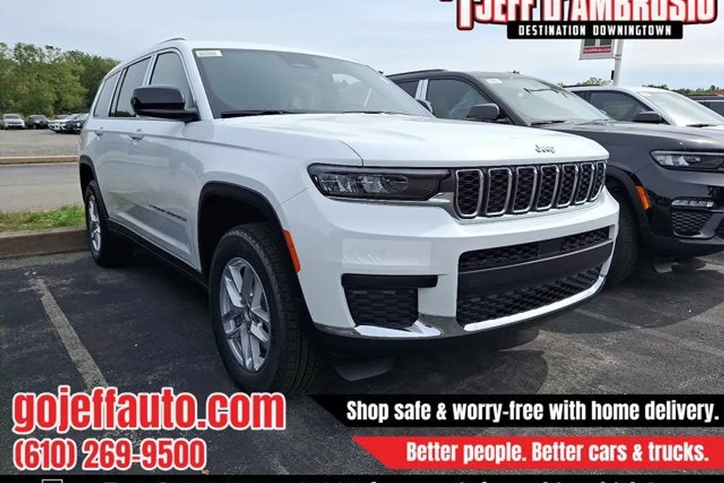 2025 Jeep Grand Cherokee Laredo X photo 1