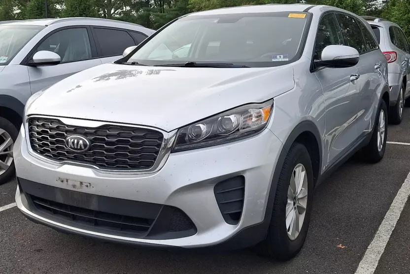 2019 Kia Sorento LX V6 photo 1