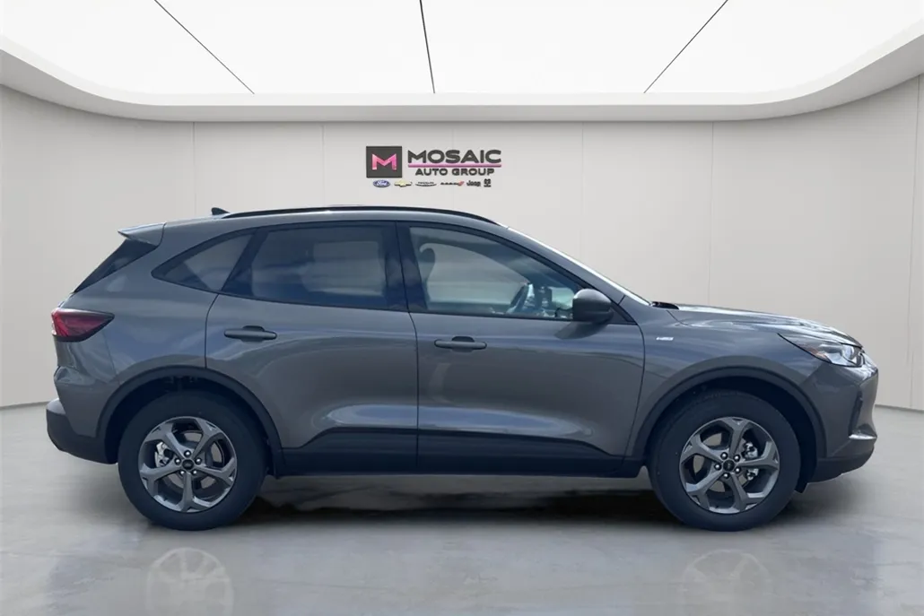 2025 Ford Escape ST-Line photo 1