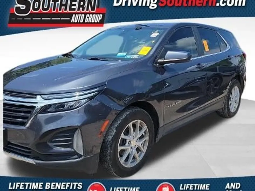 2022 Chevrolet Equinox LT photo 1