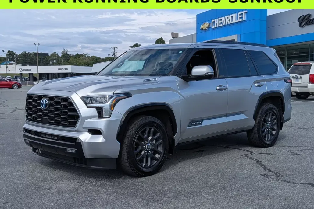 2023 Toyota Sequoia Platinum photo 1