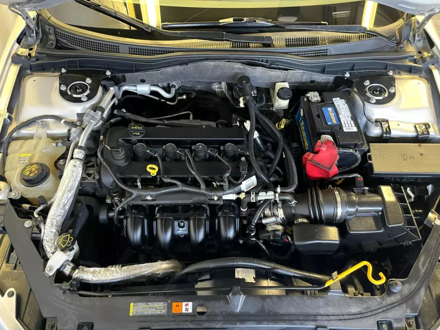 2010 Ford Fusion SE photo 27