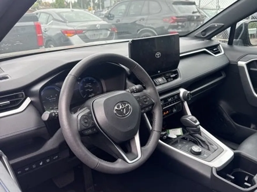 2023 Toyota RAV4 Hybrid XSE photo 1
