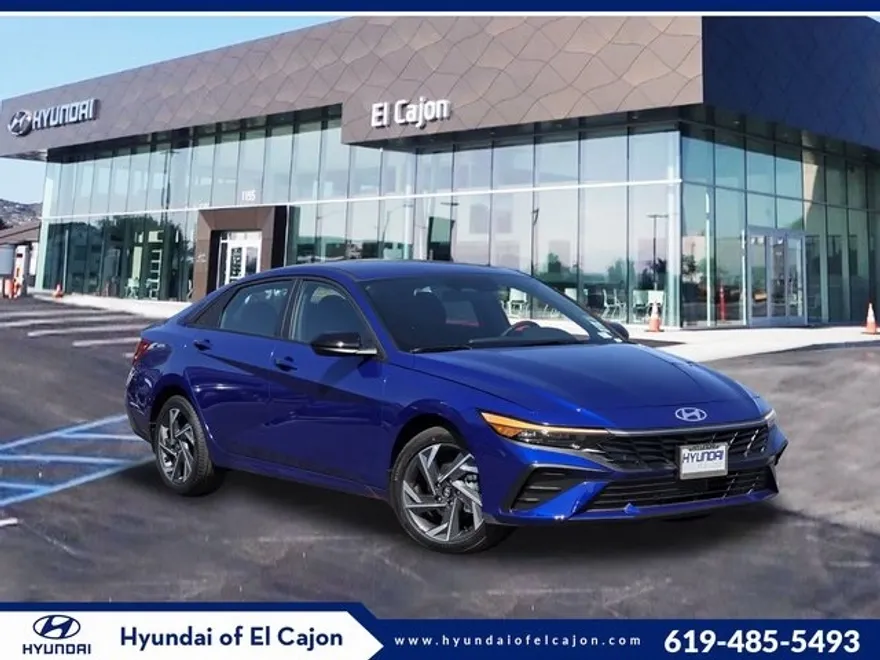 2025 Hyundai Elantra SEL Sport photo 1