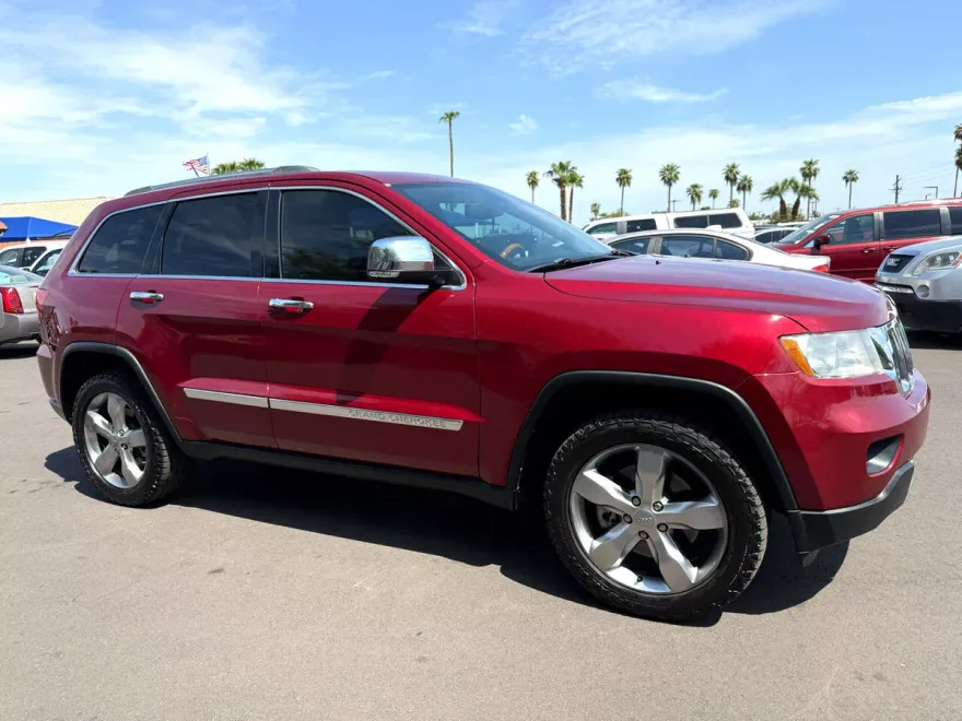 2012 Jeep Grand Cherokee Overland photo 1