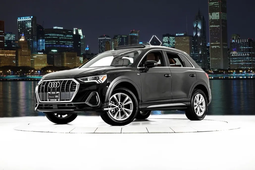 2025 Audi Q3 45 TFSI S line Premium photo 1