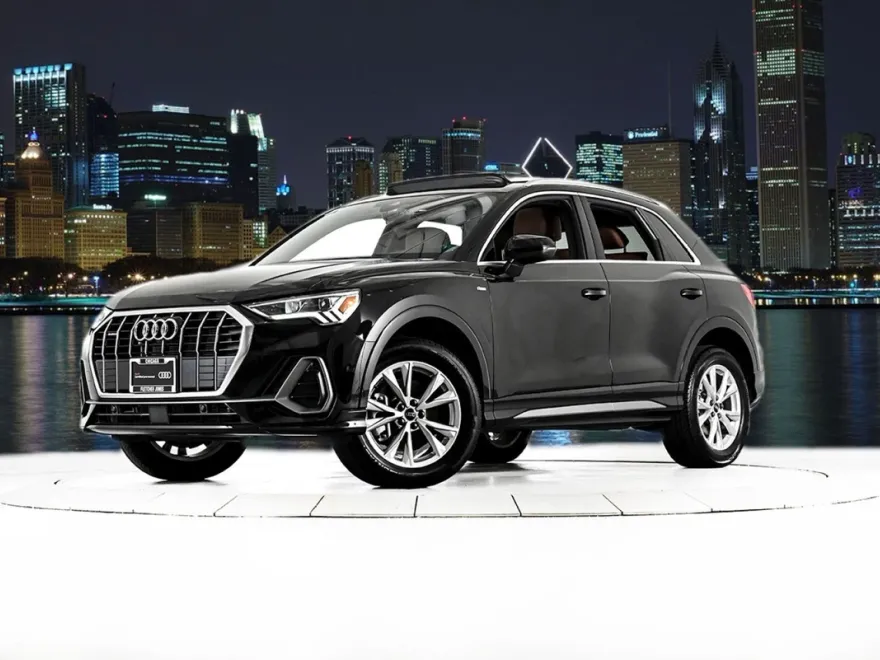 2025 Audi Q3 45 TFSI S line Premium photo 1