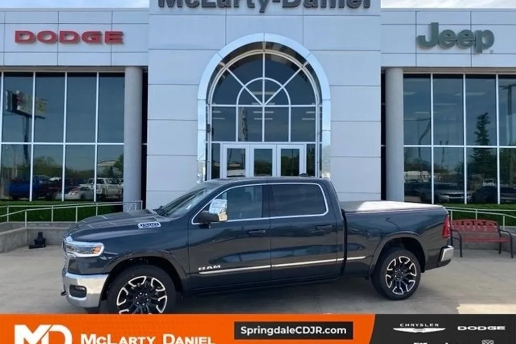 2025 Ram 1500 Limited photo 1
