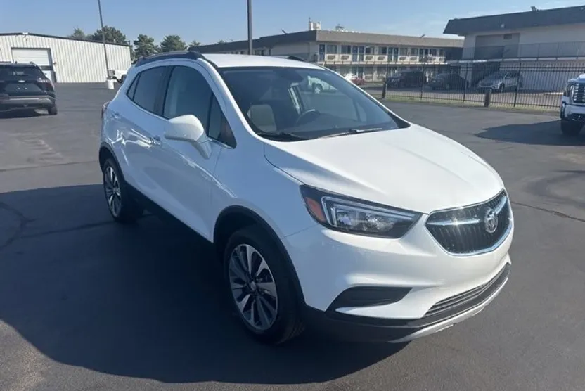 2022 Buick Encore Preferred photo 1