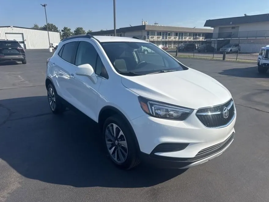 2022 Buick Encore Preferred photo 1