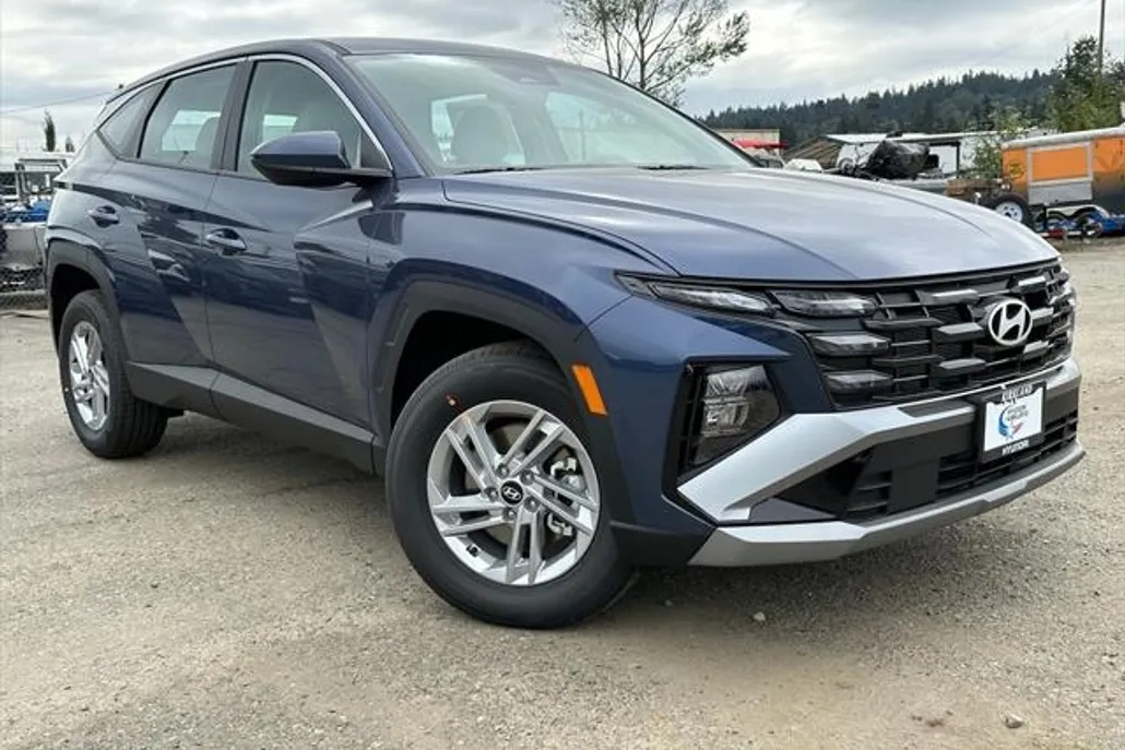 2025 Hyundai Tucson SE photo 1