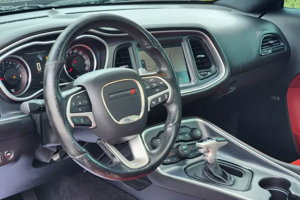 2016 Dodge Challenger R/T Scat Pack photo 1