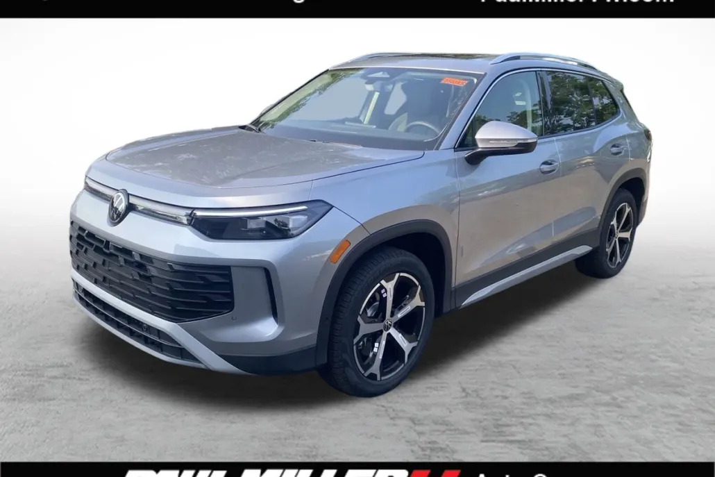 2025 Volkswagen Tiguan SE photo 1