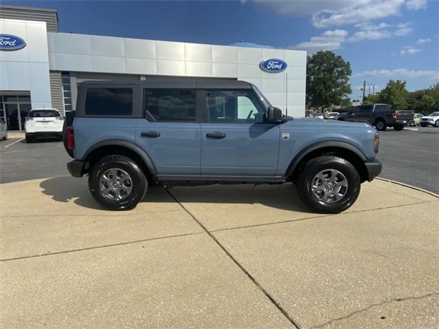 2025 Ford Bronco Big Bend photo 1