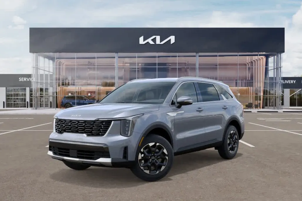 2025 Kia Sorento S photo 1