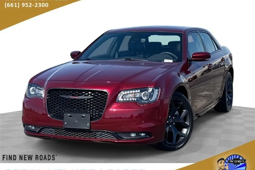 2023 Chrysler 300 photo 1