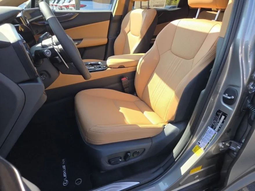 2026 Lexus NX 350 Premium photo 1