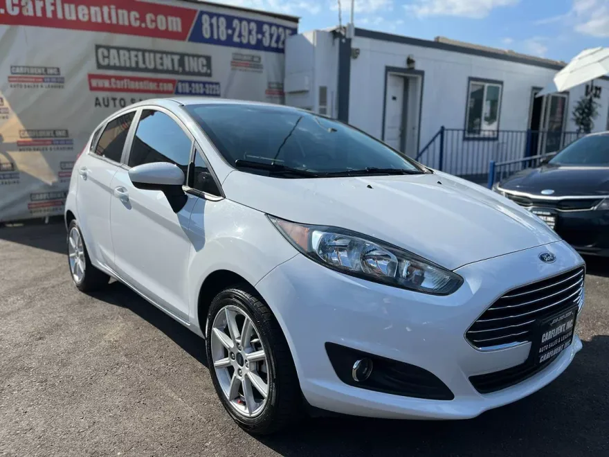 2019 Ford Fiesta SE photo 1