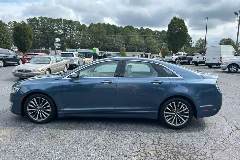 2019 Lincoln MKZ Reserve photo 1