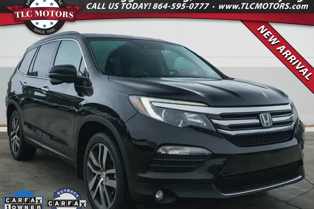2016 Honda Pilot Touring photo 1