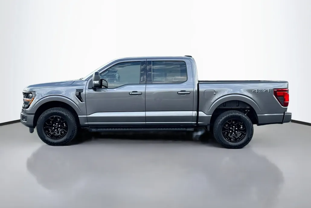 2024 Ford F-150 XLT photo 1
