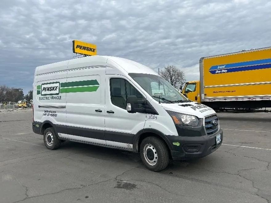 2022 Ford Transit photo 1