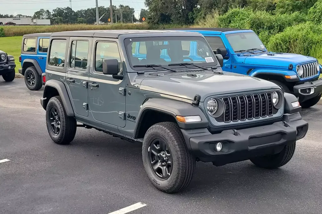 2025 Jeep Wrangler Sport photo 1