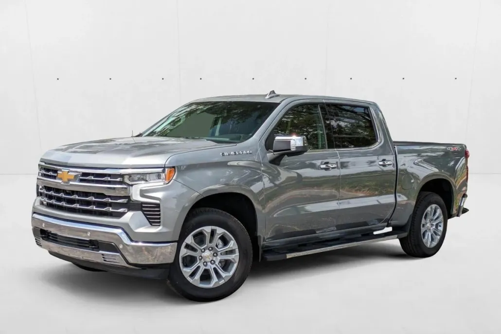 2025 Chevrolet Silverado 1500 LTZ photo 1